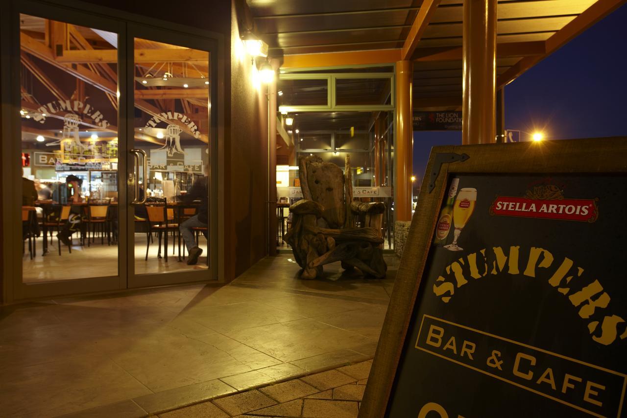 Hotel Stumpers Hokitika Exterior foto